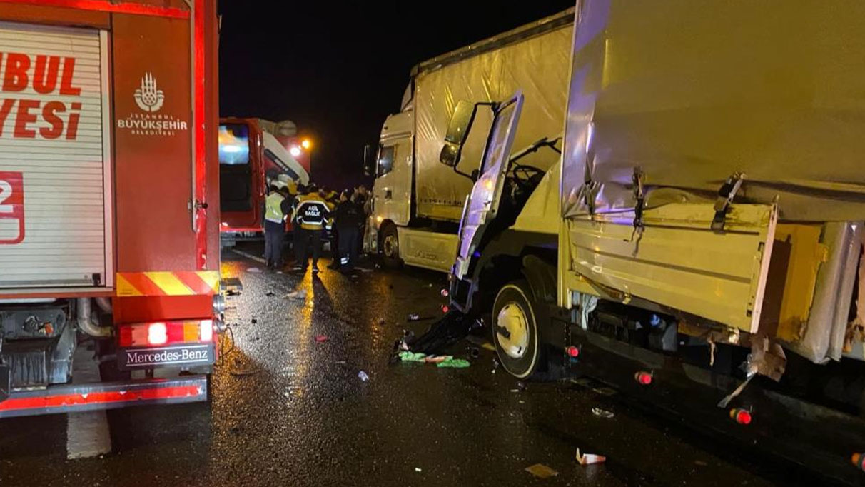 Kuzey Marmara Otoyolu'nda tır kazası: 1 ölü, 1 yaralı