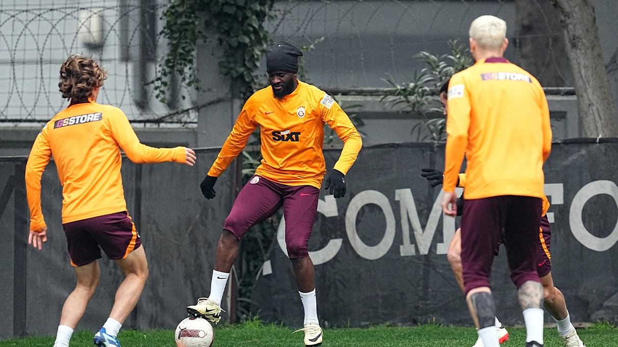 Galatasaray'da Kasımpaşa mesaisi sürüyor