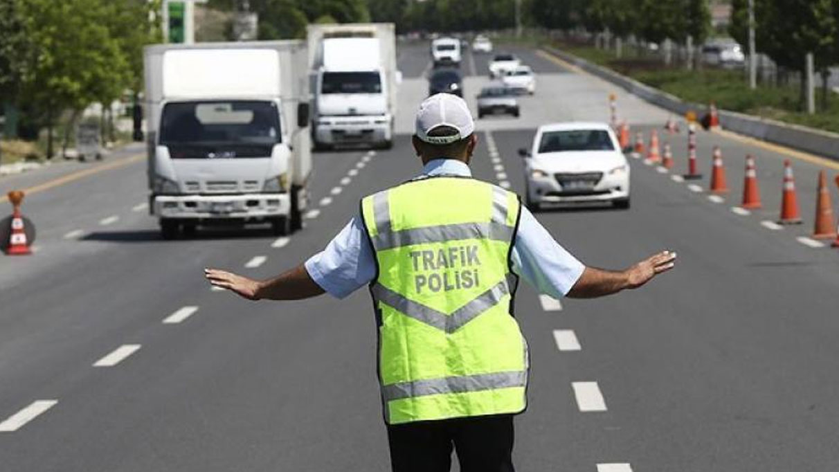 İstanbul’da 1 Mayıs nedeniyle bazı yollar trafiğe kapatıldı