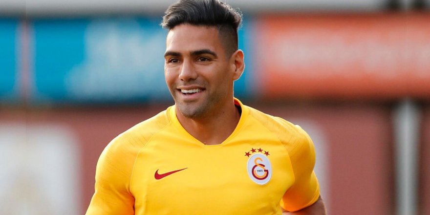 Falcao'dan deprem paylaşımı