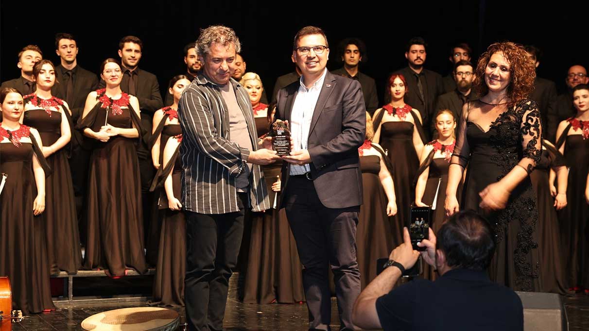 Türk şiirinin ulu çınarı Nâzım Hikmet eserleri ile anıldı