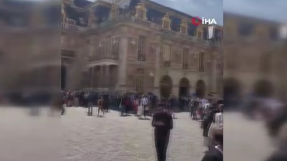 Fransa’daki Versay Sarayı’nda yangın