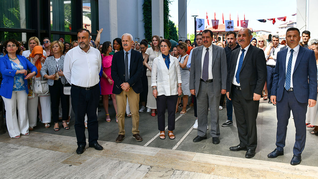 Ankara'da "Yıl Sonu Karma Sergisi" sanatseverler ile buluştu