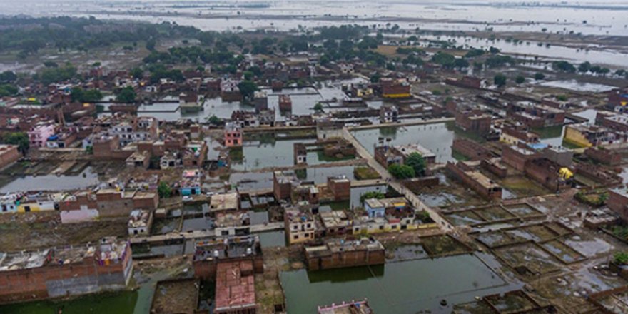 Hindistan'daki muson yağmurlarında ölü sayısı 120'ye çıktı