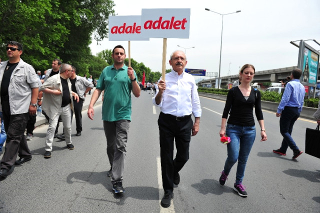 Kerem Kılıçdaroğlu: "Belediyeler partinin sosyal demokrat kimliğini ortaya çıkarmalı"