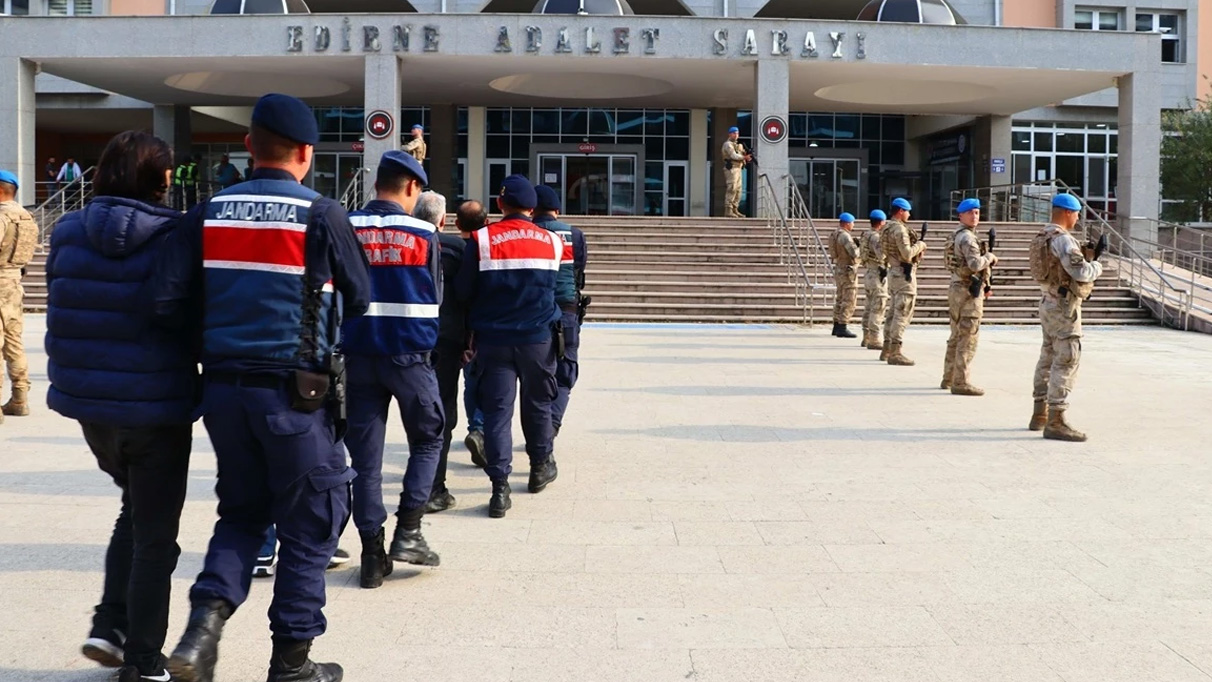 Edirne'de 137 aranan şüpheli yakalandı
