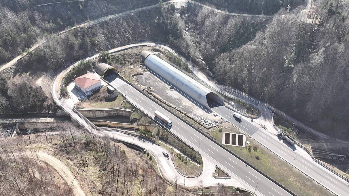 Bolu Dağı Tüneli'nin İstanbul yönü yarın ulaşıma kapanıyor