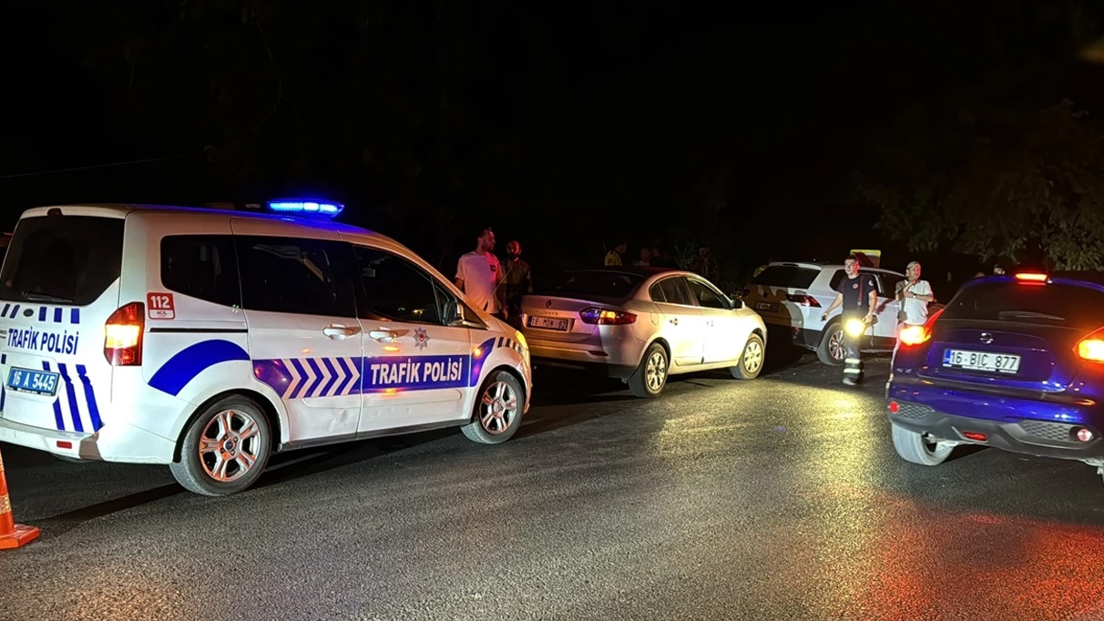 Bursa'da trafik kazası. 3 kişi yaralandı