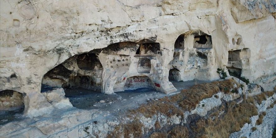 Tunceli'deki 'kaya odalar' hayran bırakıyor