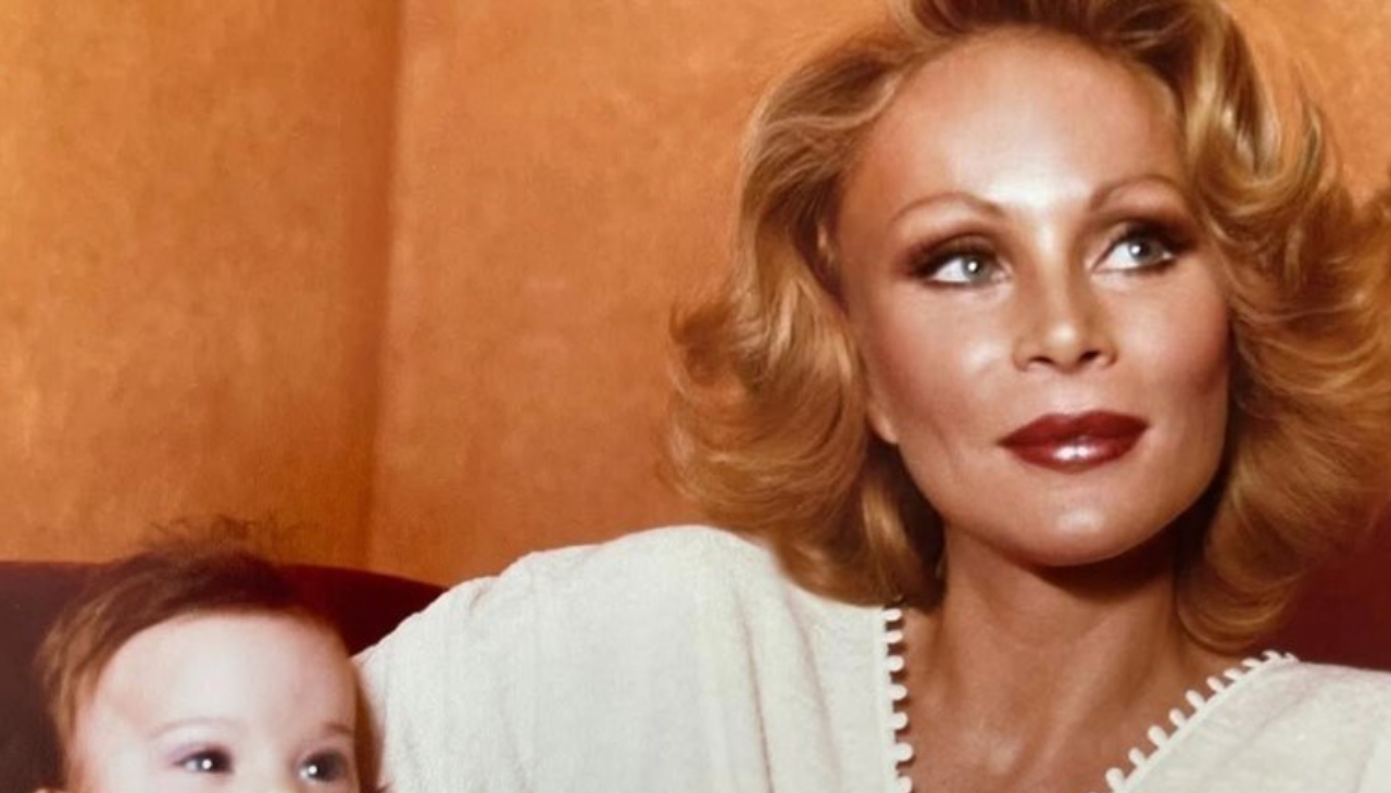 Estetik ameliyatlarıyla ünlüydü! Kedi Kadın Jocelyn Wildenstein, hayatını kaybetti