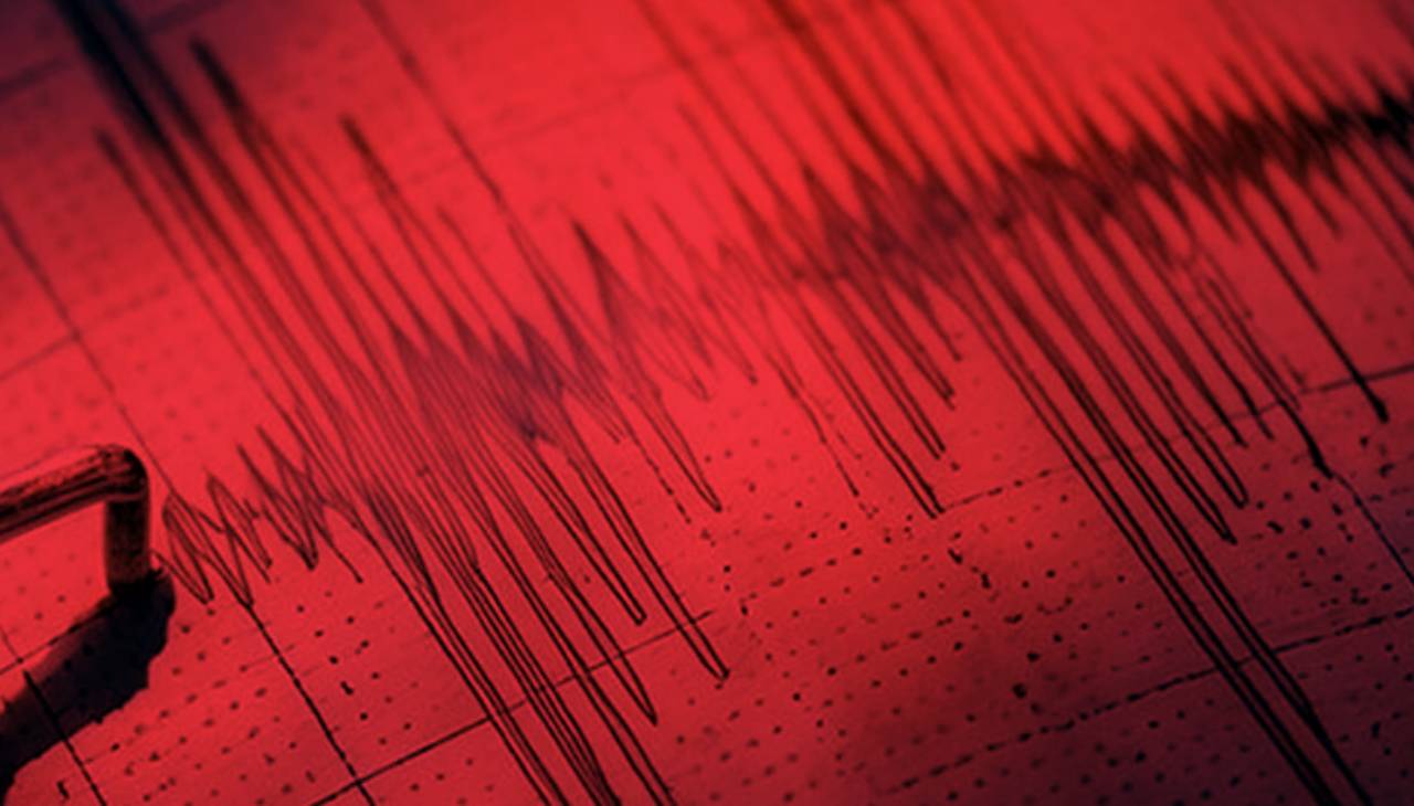 AFAD büyüklüğünü açıkladı: Marmara'da peş peşe korkutan depremler!