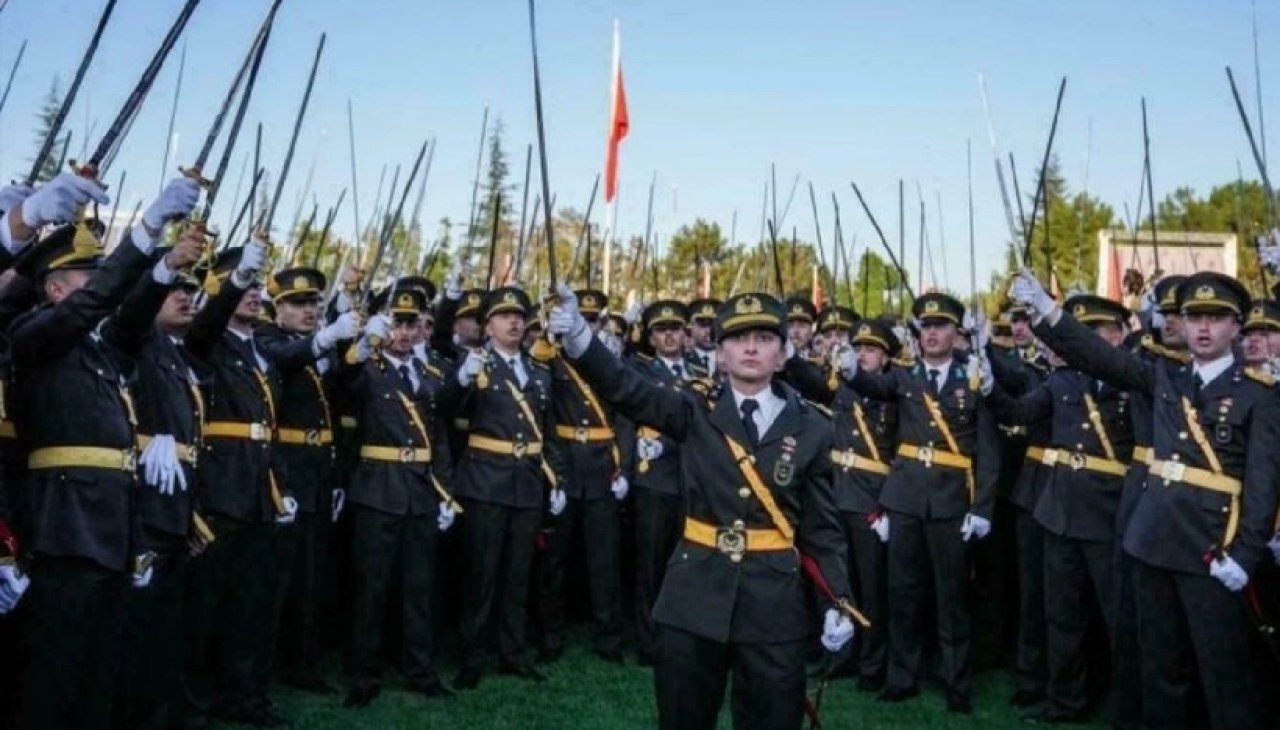 Teğmenler soruşturması: Savunma tarihleri resmen açıklandı