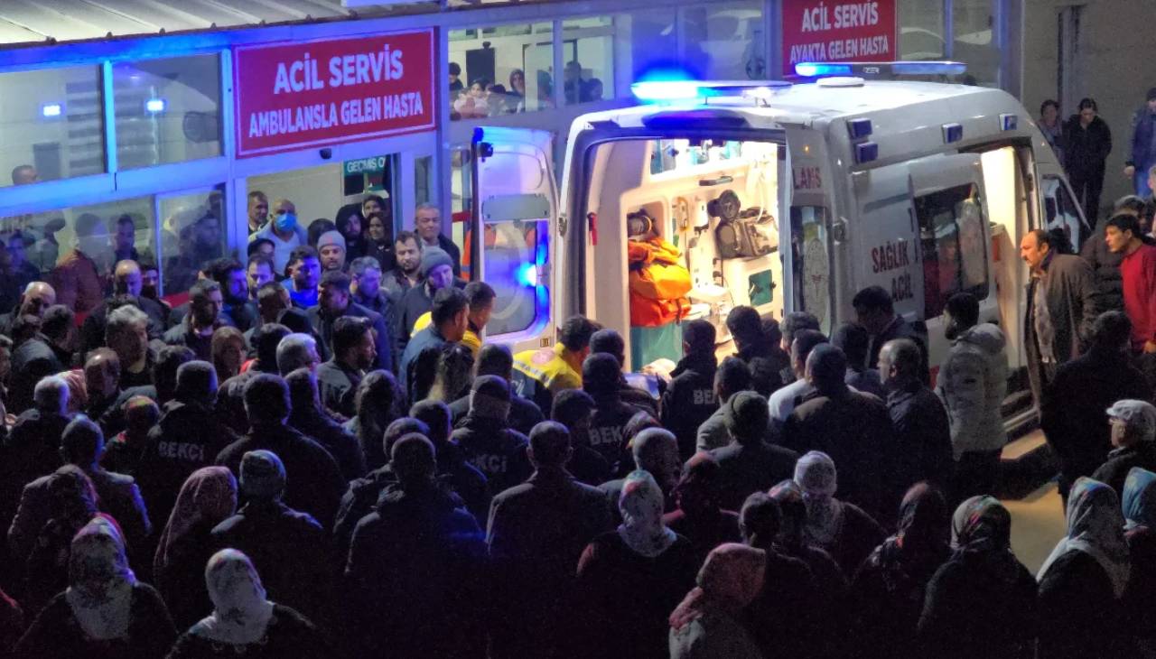 Adana'da sokak düğününde maganda kurşunu: 1 çocuk ağır yaralı