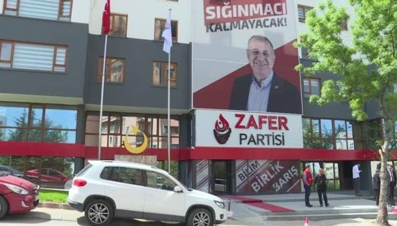 Ümit Özdağ gözaltına alınmıştı: Zafer Partisi'nden olağanüstü toplandı