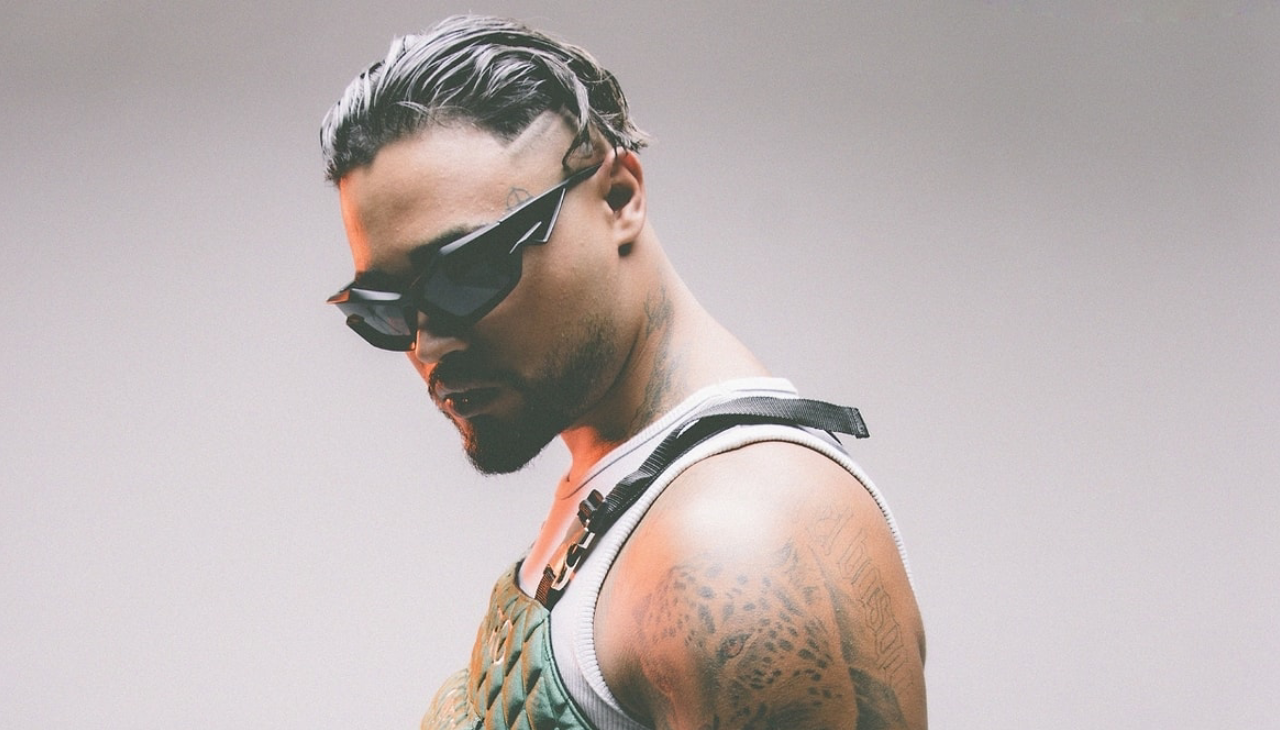 Atilla Taş, 'Havlamak bile şarkı oldu' diye isyan etmişti! Lvbel C5’in ‘’HAV HAV HAV’’ şarkısı zirveye yerleşti