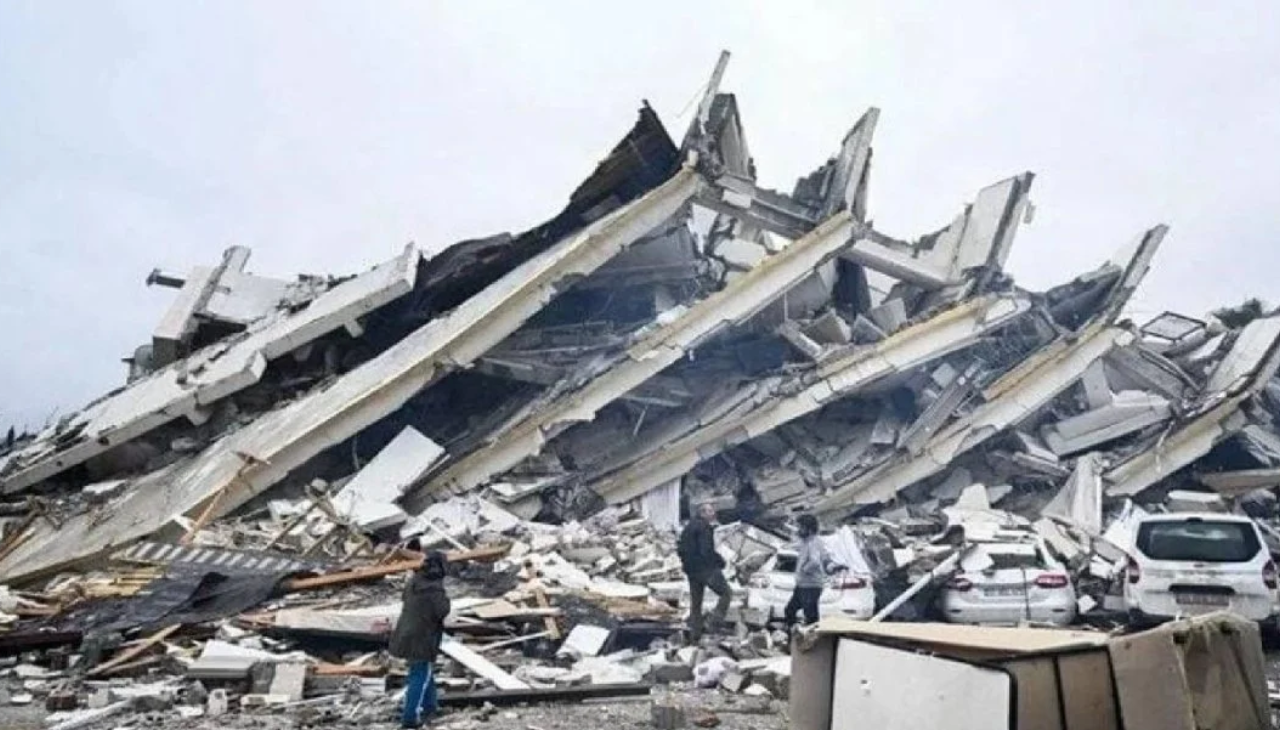 Depremin 2. yıl dönümü... 82 kişinin öldüğü apartman için iddianame bile hazırlanmadı