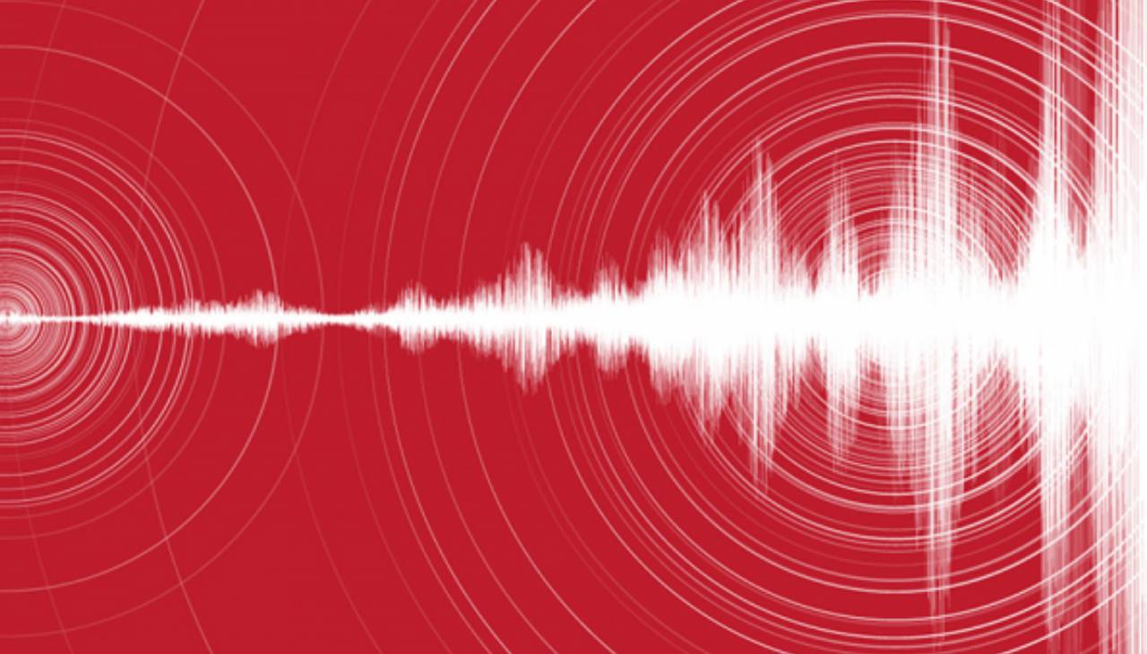 Muğla açıklarında şiddetli deprem: AFAD büyüklüğünü duyurdu