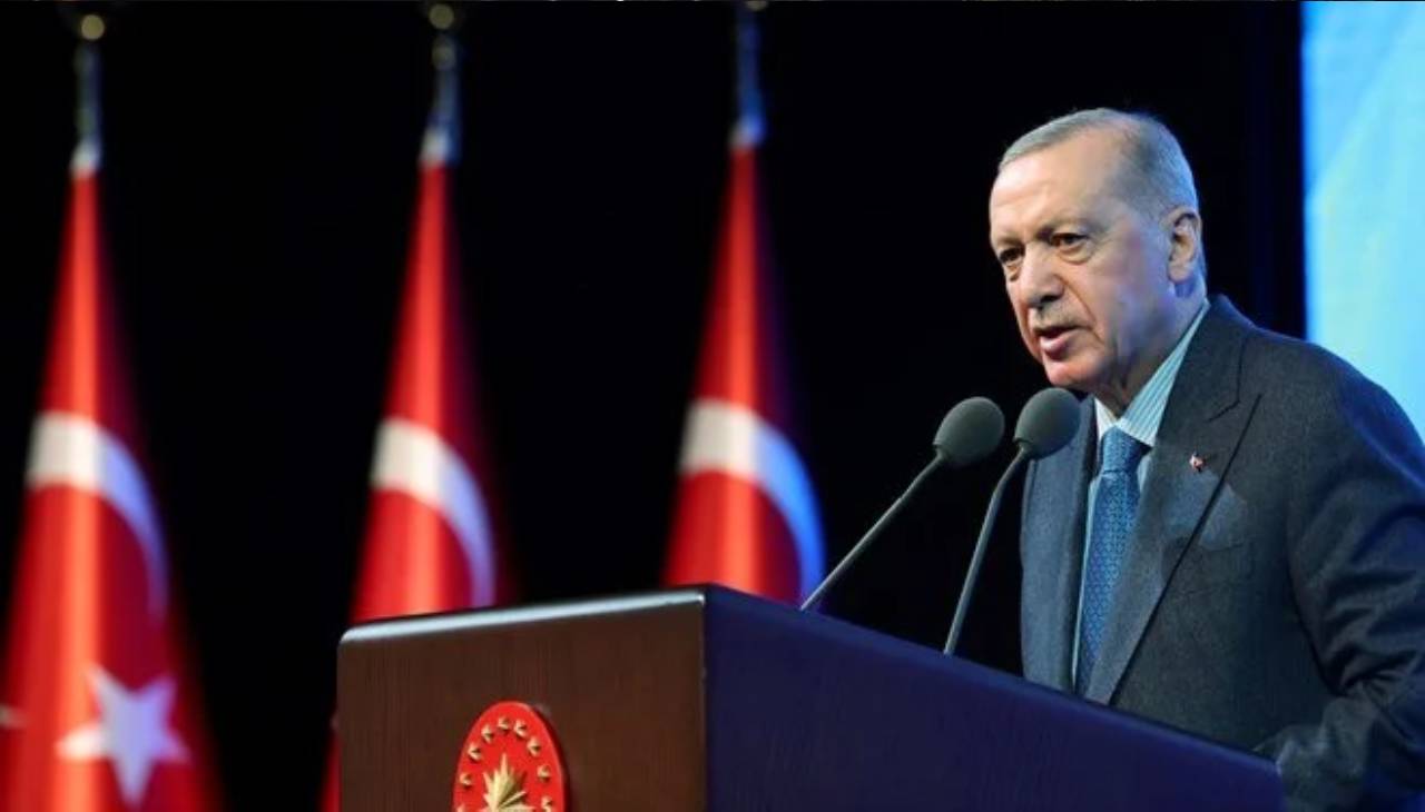 Cumhurbaşkanı Erdoğan'dan 04:17'de deprem mesajı