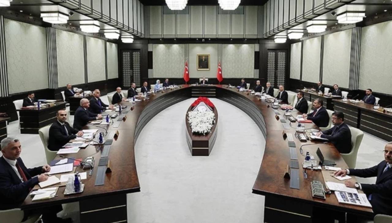 Kabine toplantısı başladı: İşte gündemdeki konular...