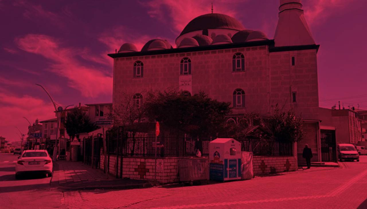 Cami tuvaletinde silahlı saldırı