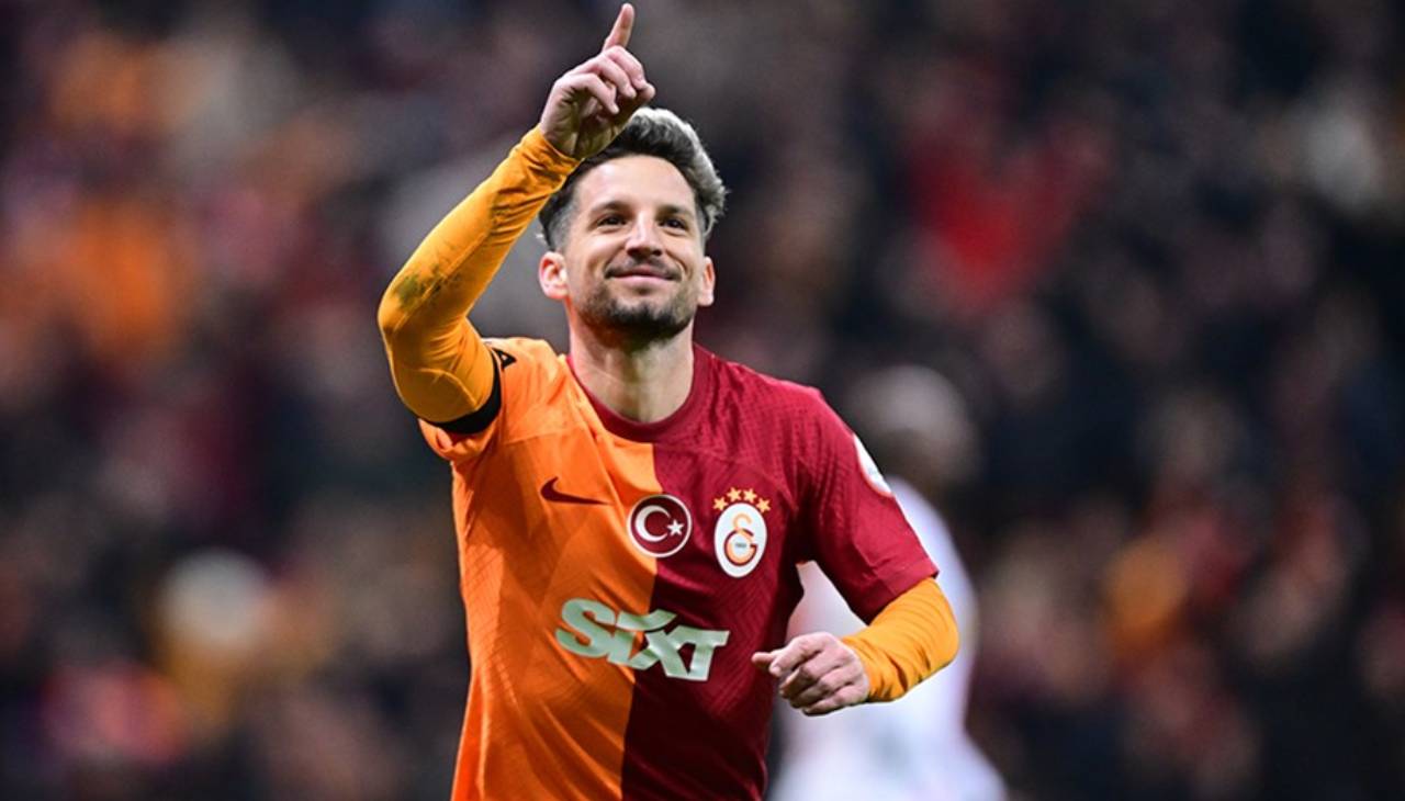 Galatasaraylı Mertens futbolu bırakıyor: İşte yeni işi...