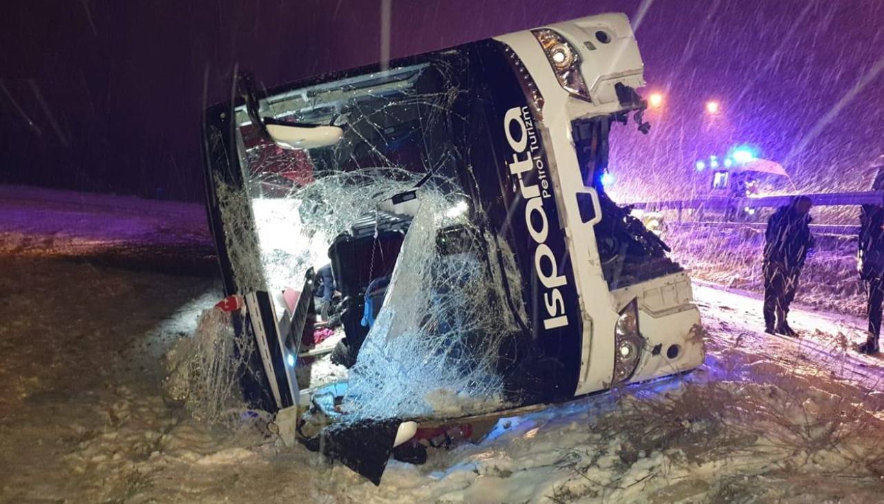 Afyon'da feci kaza! Ölü ve yaralılar var