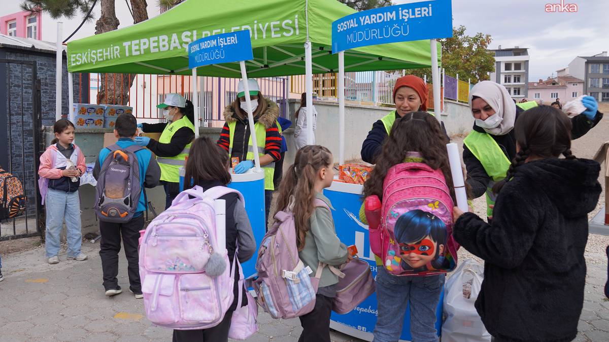 Tepebaşı Belediyesi'nden öğrencilere beslenme desteği devam ediyor