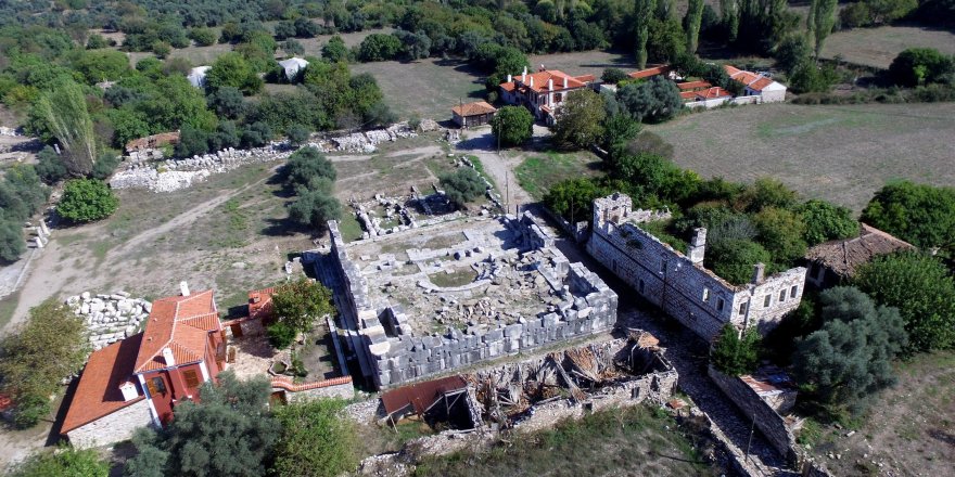 Antik kent, evlenen çiftler için fotoğraf stüdyosu oldu