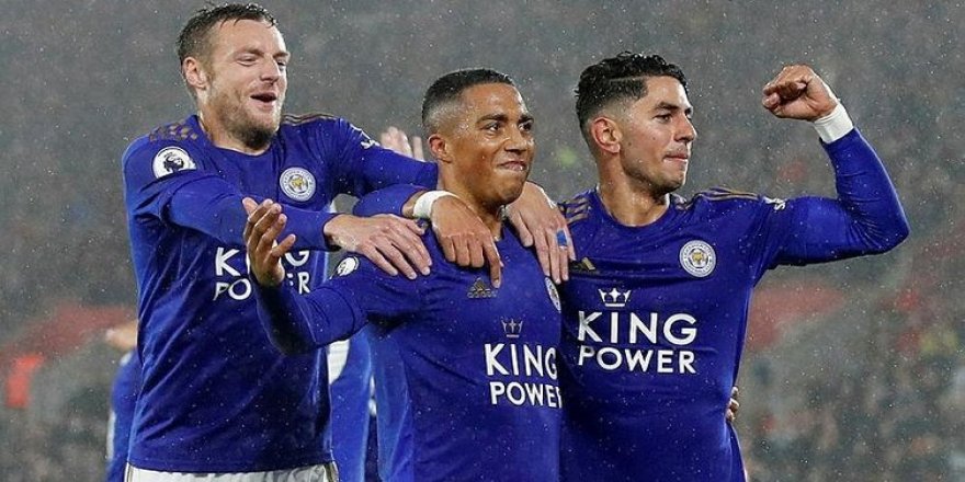 Çağlar Söyüncü’lü Leicester City tarih yazdı