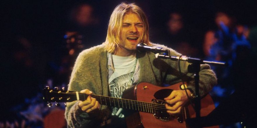 Kurt Cobain'in hırkasına rekor fiyat!