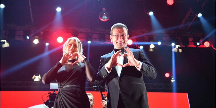 Dilek İmamoğlu'nun elbisesi çok konuşuldu!