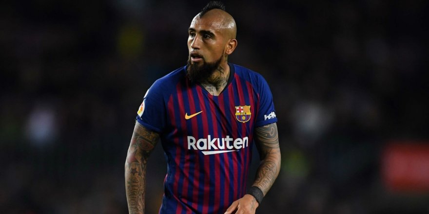 Vidal: "Barcelona'da mutsuzum"