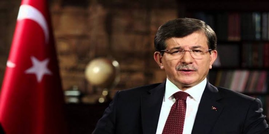 Davutoğlu'ndan iktidar medyasına 28 Şubat ve 17-25 Aralık mesajı!