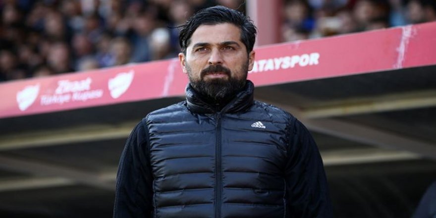 İlhan Palut resmen Göztepe'de!