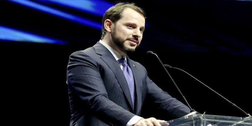 Berat Albayrak'ın gazetesinden Nazlı Ilıcak'a destek!