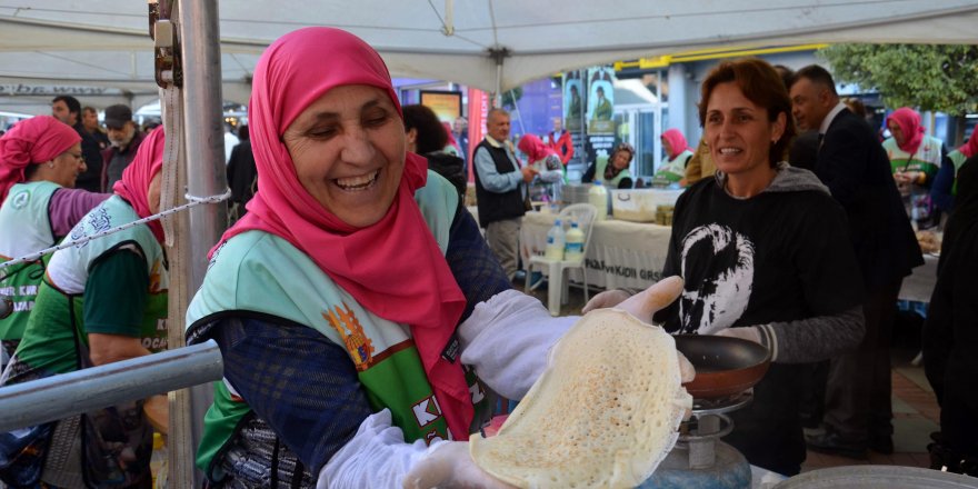 Edirneli kadınlardan Barış Pınarı Harekatı'na kermesli destek