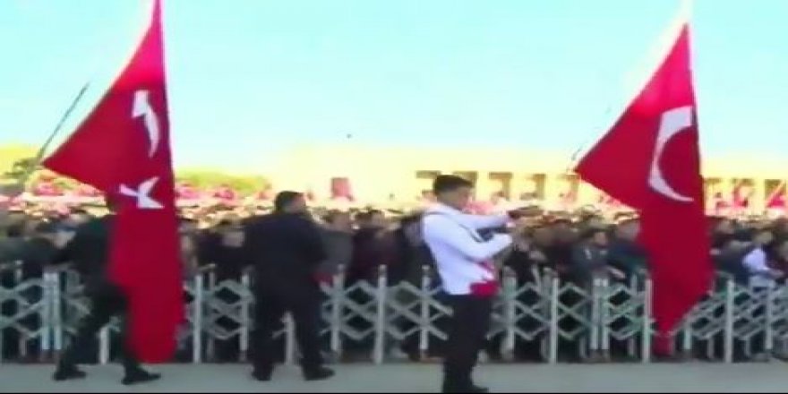 Anıtkabir’de tartışmalara neden olan 'Recep Tayyip Erdoğan' sloganı