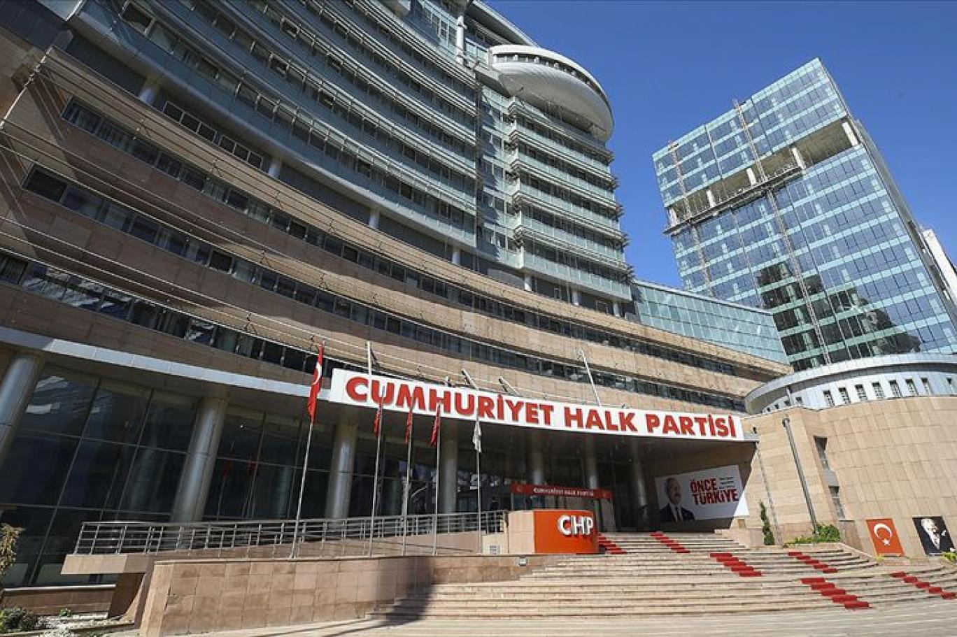 CHP “Parti Okulu” kuracak