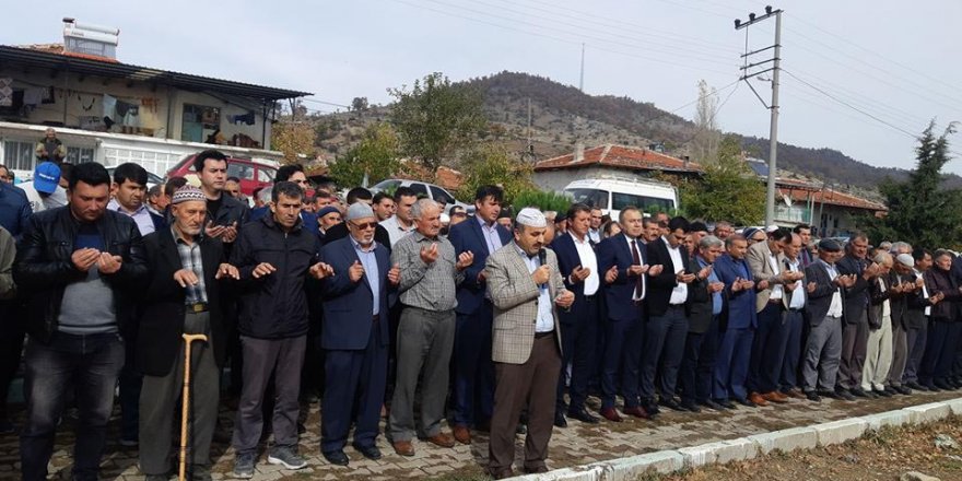 Manisa'da çiftçiler yağmur duasına çıktı