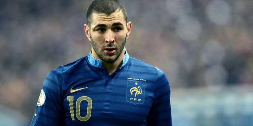 Benzema: "Bırakın Cezayir için oynayayım"