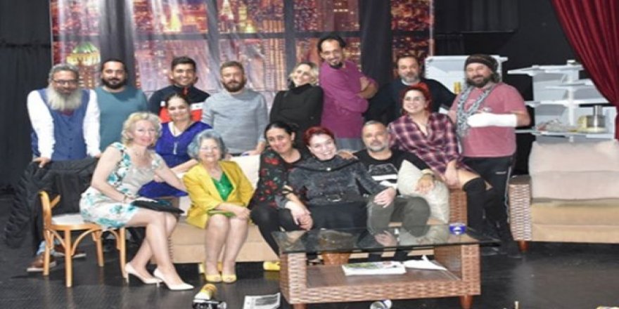 “İkinci Caddenin Mahkumu” oyunu sahnelenecek