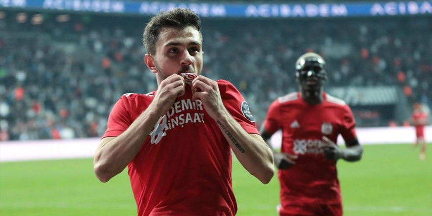 Sivasspor'dan Emre ve Mert açıklaması: "10 milyon da verseler..."