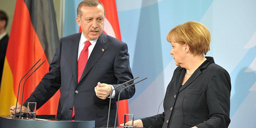 Erdoğan’ın sözleri üzerine Merkel, apar topar Türkiye’ye geliyor!