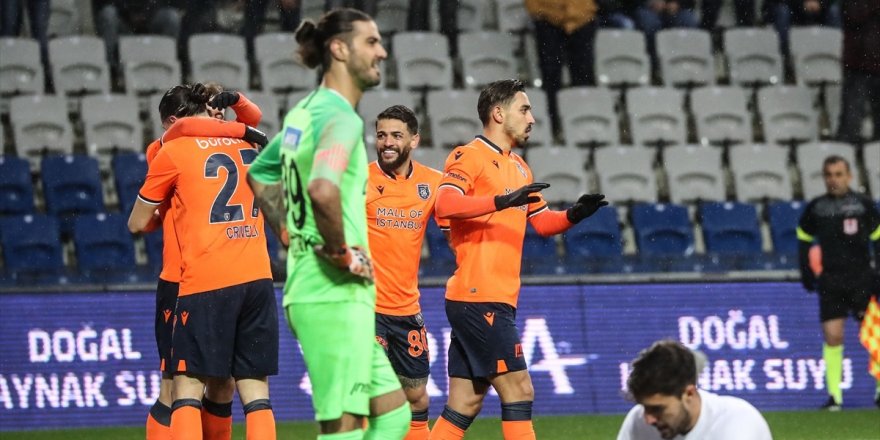 Başakşehir gol oldu yağdı