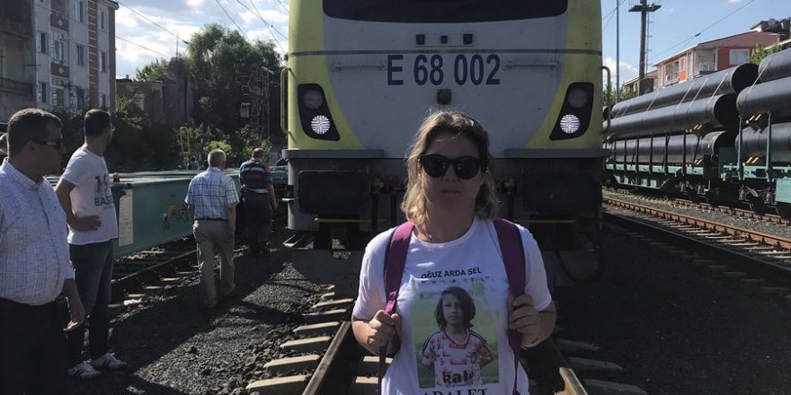 Oğlunu tren kazasında kaybeden Mısra Öz Sel'e büyük ayıp!