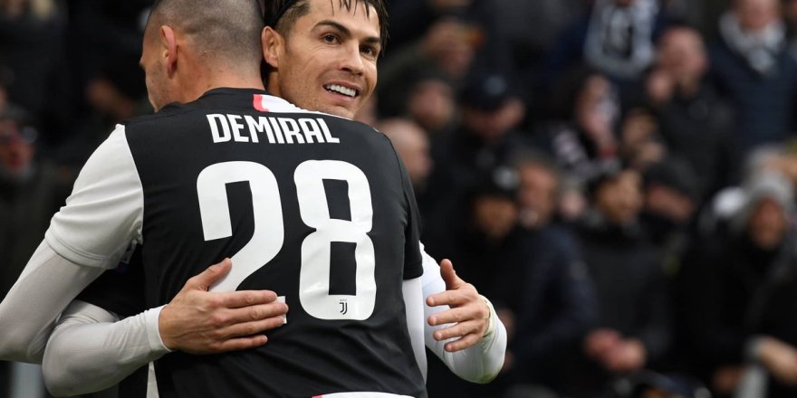 Cristiano Ronaldo'dan Merih Demiral'a mesaj