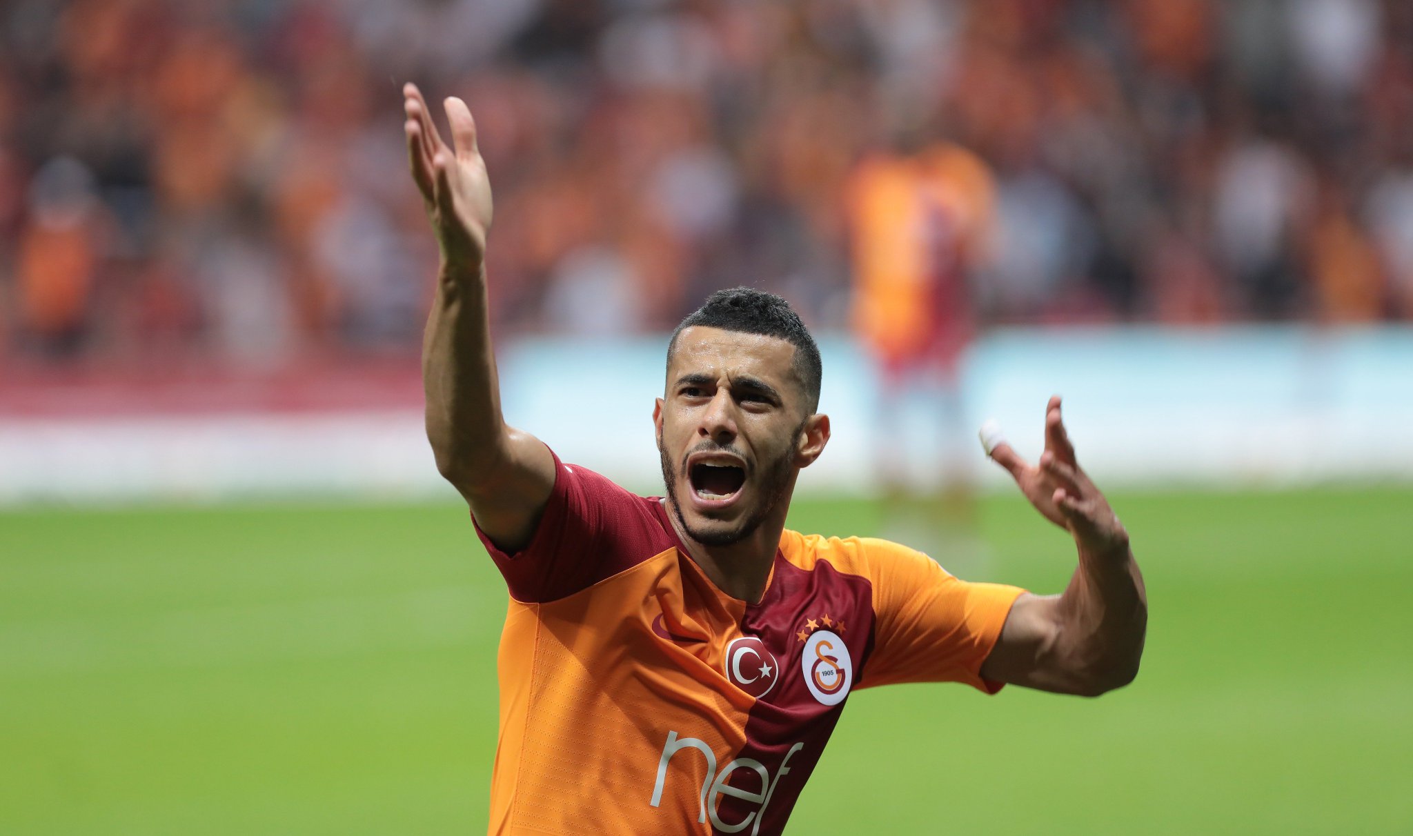 Younes Belhanda Fransa'ya gidiyor