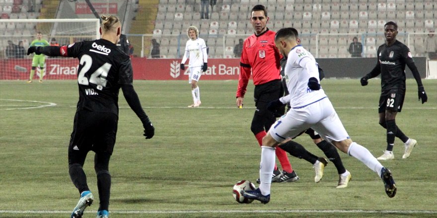 Erzurumspor Beşiktaş'ı uzatmalarda devirdi