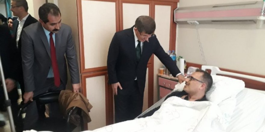 Davutoğlu'ndan Elazığ'da 'deprem fonu' tepkisi