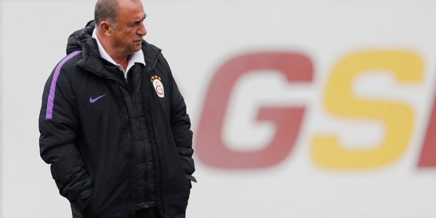 Galatasaray'da Fatih Terim, stoper sorununa içeriden çözüm arıyor